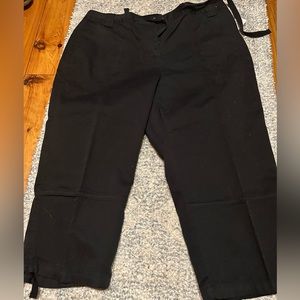 Women’s 100% Cotton Petite Capris, Size 12 🍎